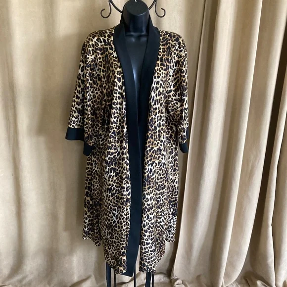 City Chic Leopard Print Robe, Size 16 (S) - Picture 2 of 11